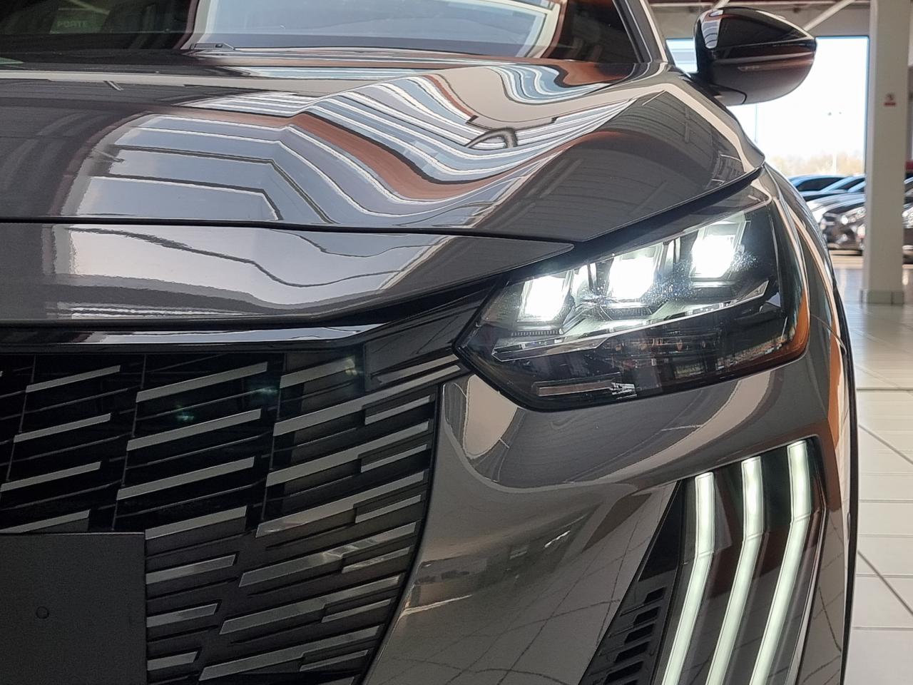 0679-0003374_p68 - PEUGEOT - 208 - 2025 - photo 6