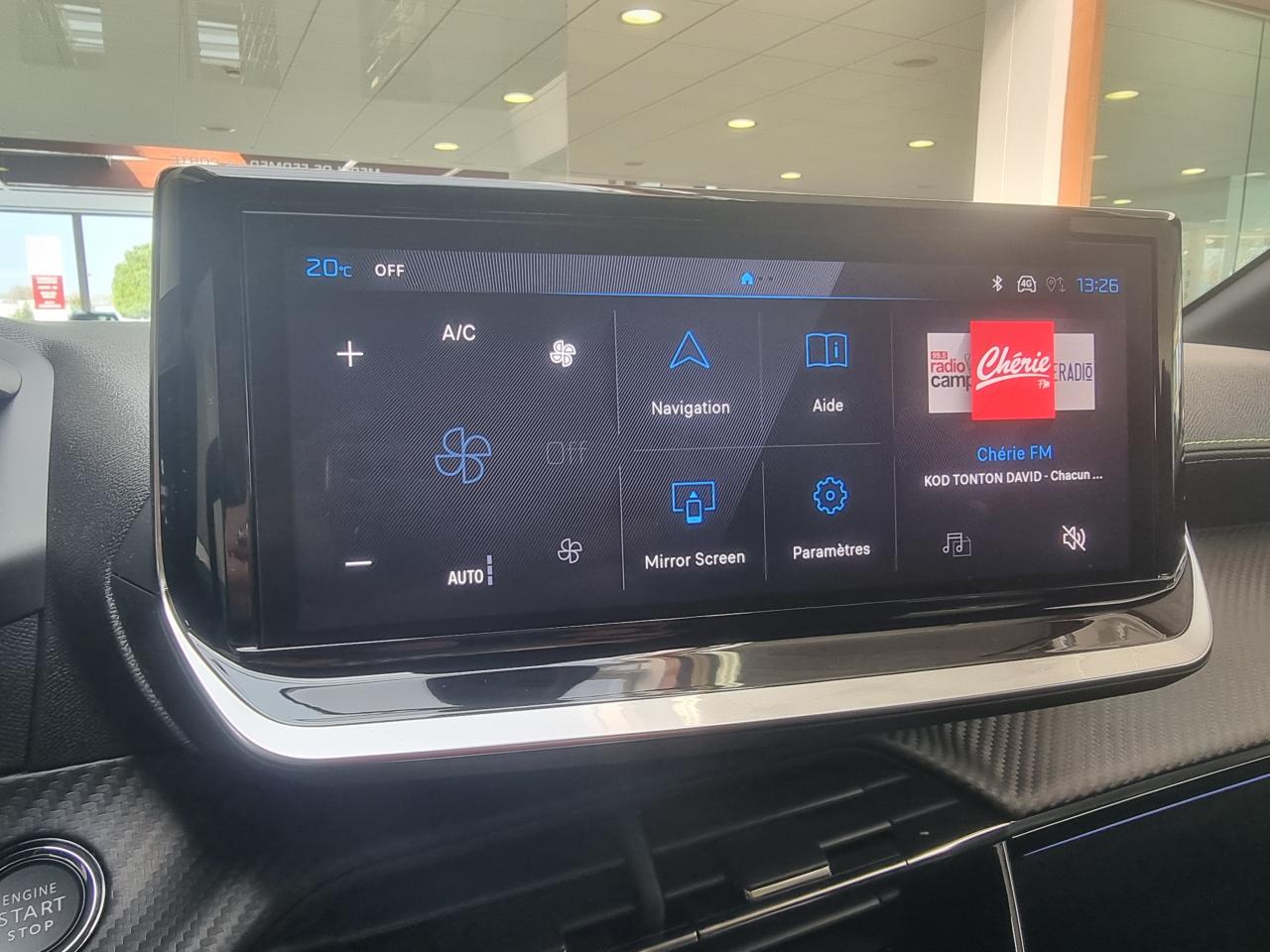 0679-0003374_p68 - PEUGEOT - 208 - 2025 - photo 19