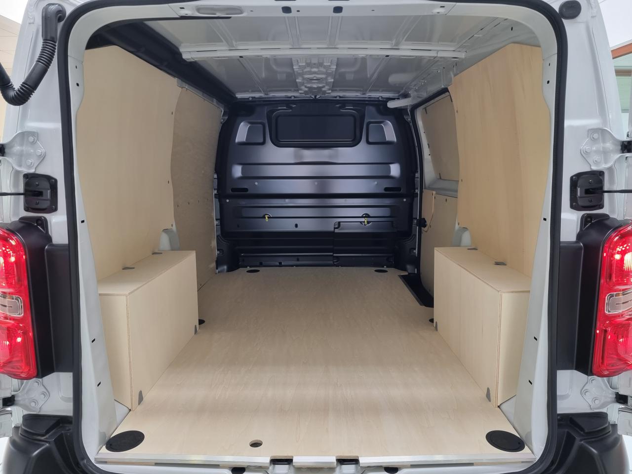 0679-0003456_p68 - CITROEN - JUMPY - 2025 - photo 13