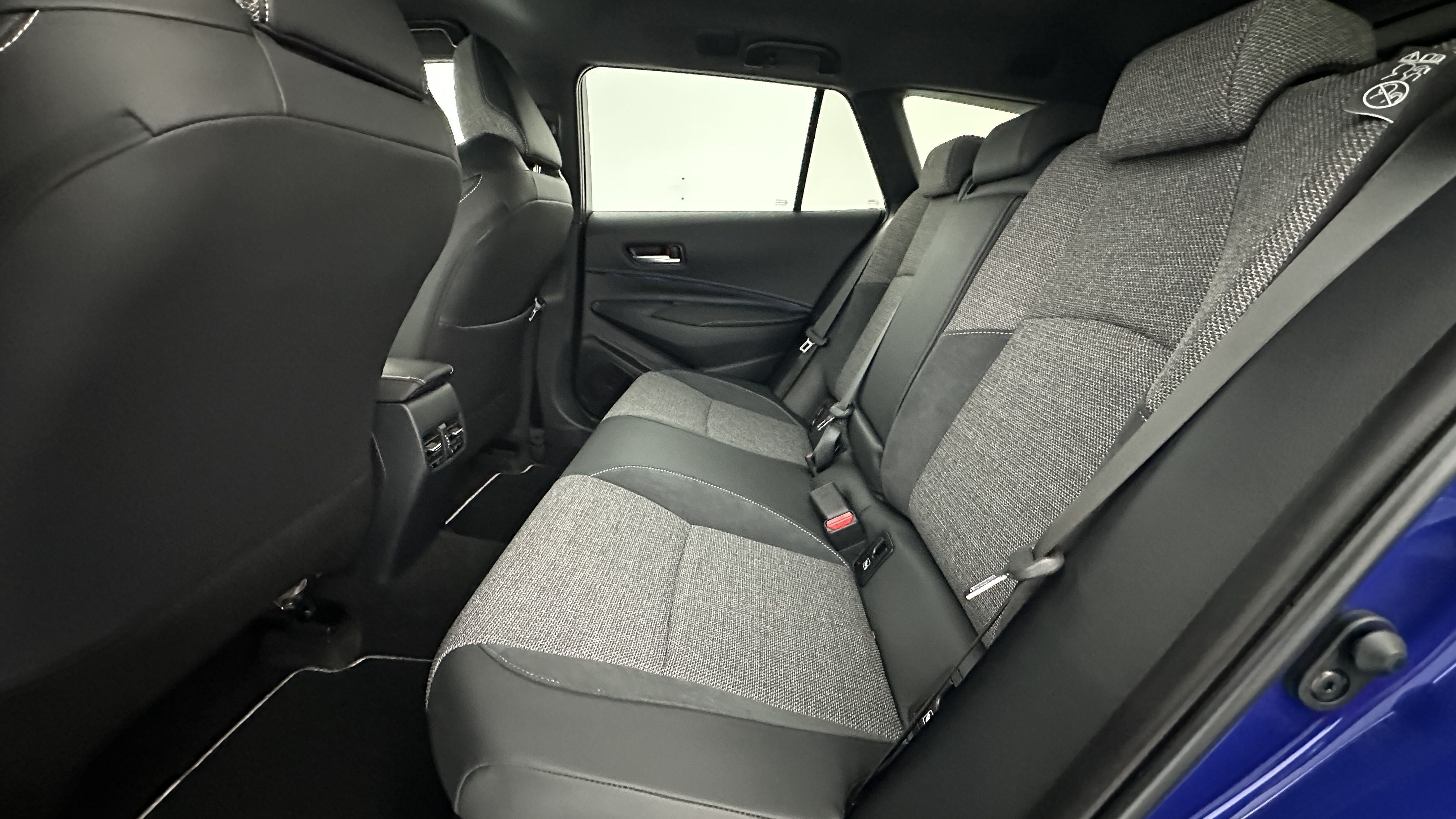 GLI00033473_p53 - TOYOTA - COROLLA TOURING SPORT - 2026 - photo 9