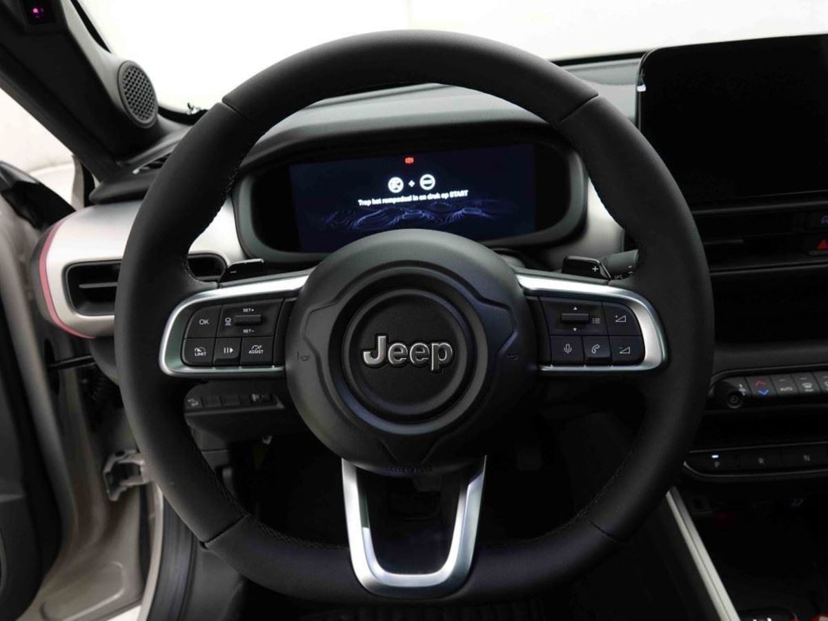 391606_p2 - JEEP - AVENGER - 2026 - photo 10