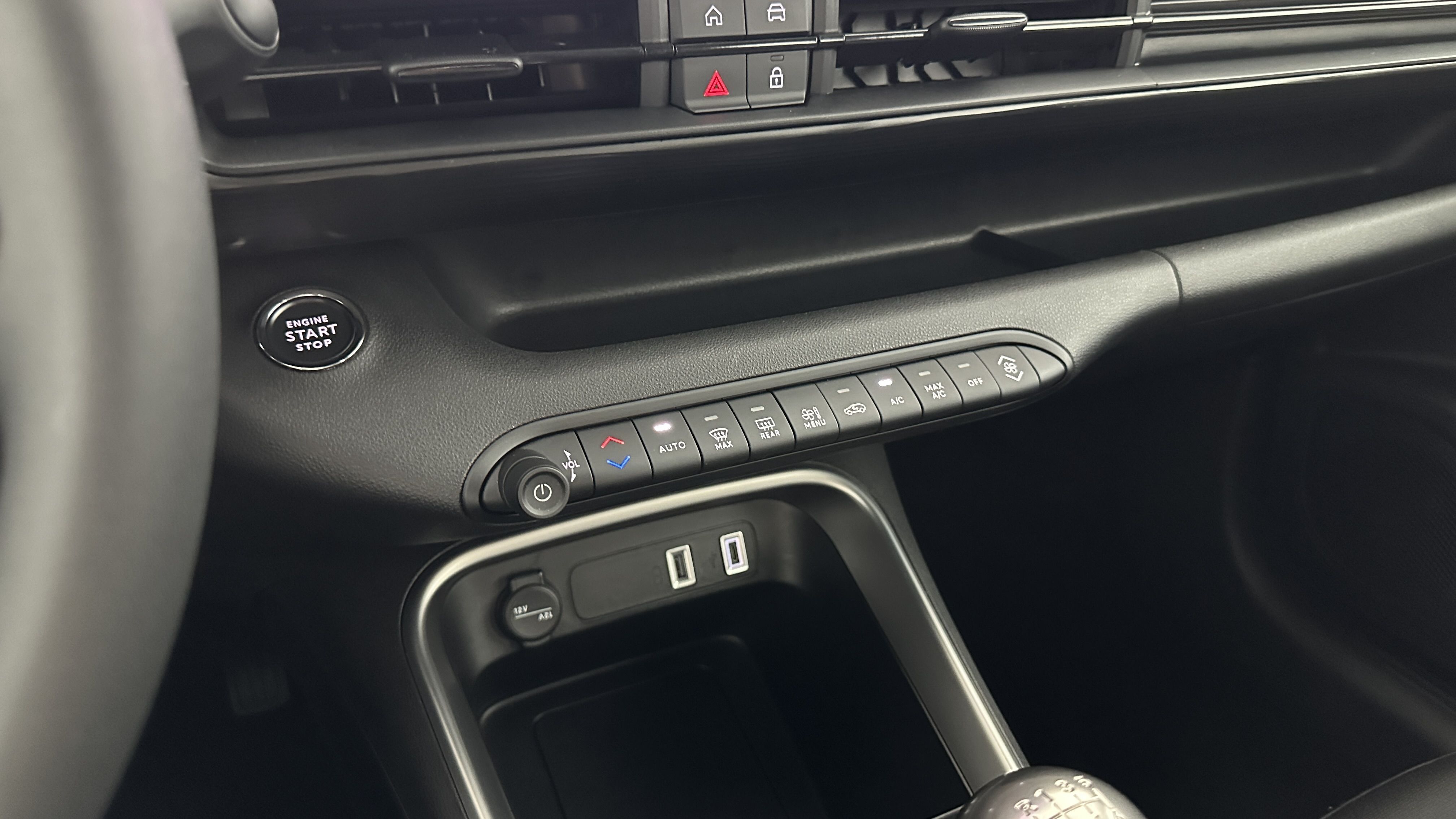 GLI00035636_p53 - JEEP - AVENGER - 2025 - photo 22