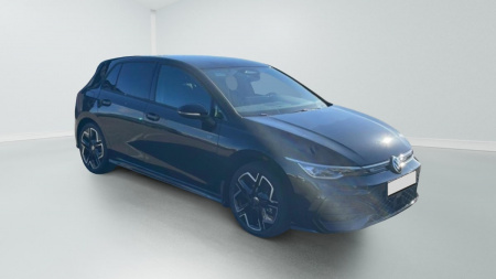 396714_p2 - VOLKSWAGEN - GOLF - 2026